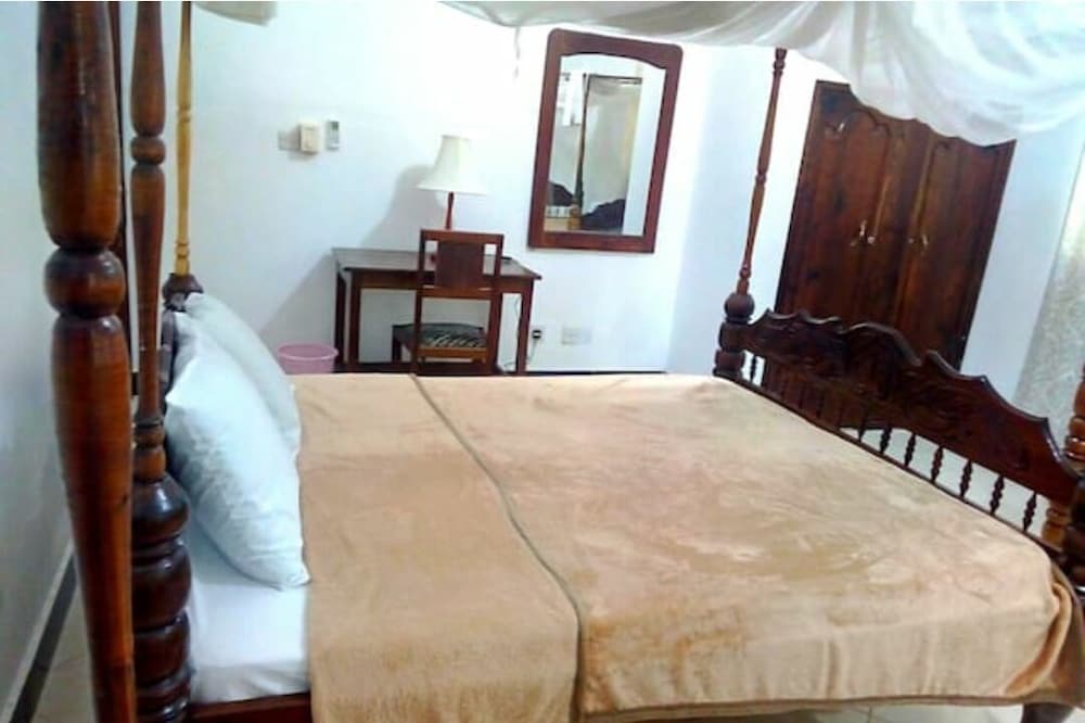 Sharook Lodge - Hostel view 2