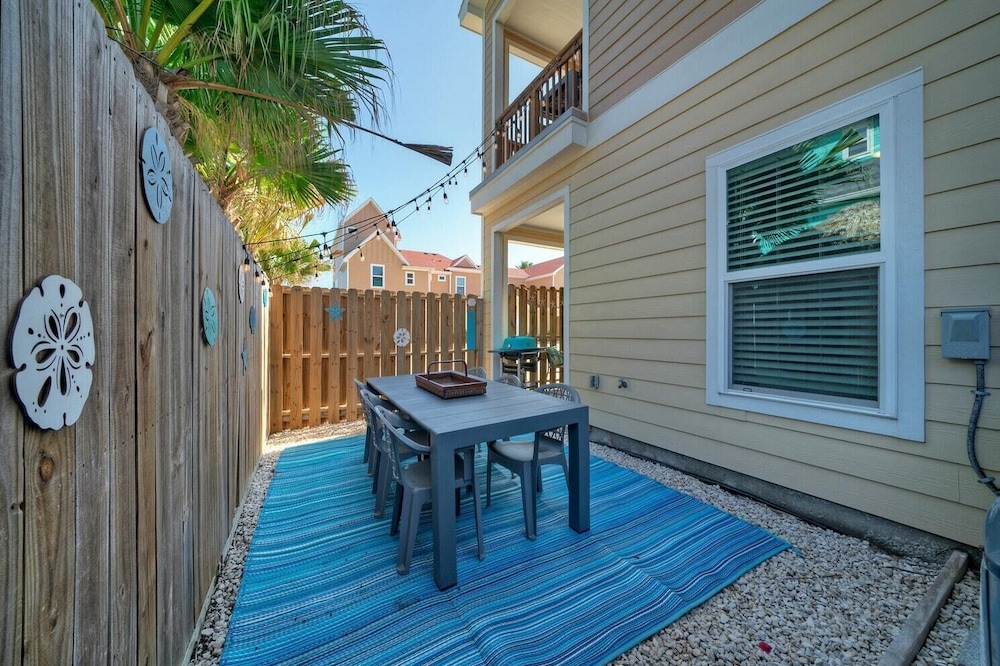 Tipsy Starfish by Avantstay Resort Pool+by Beach view 4