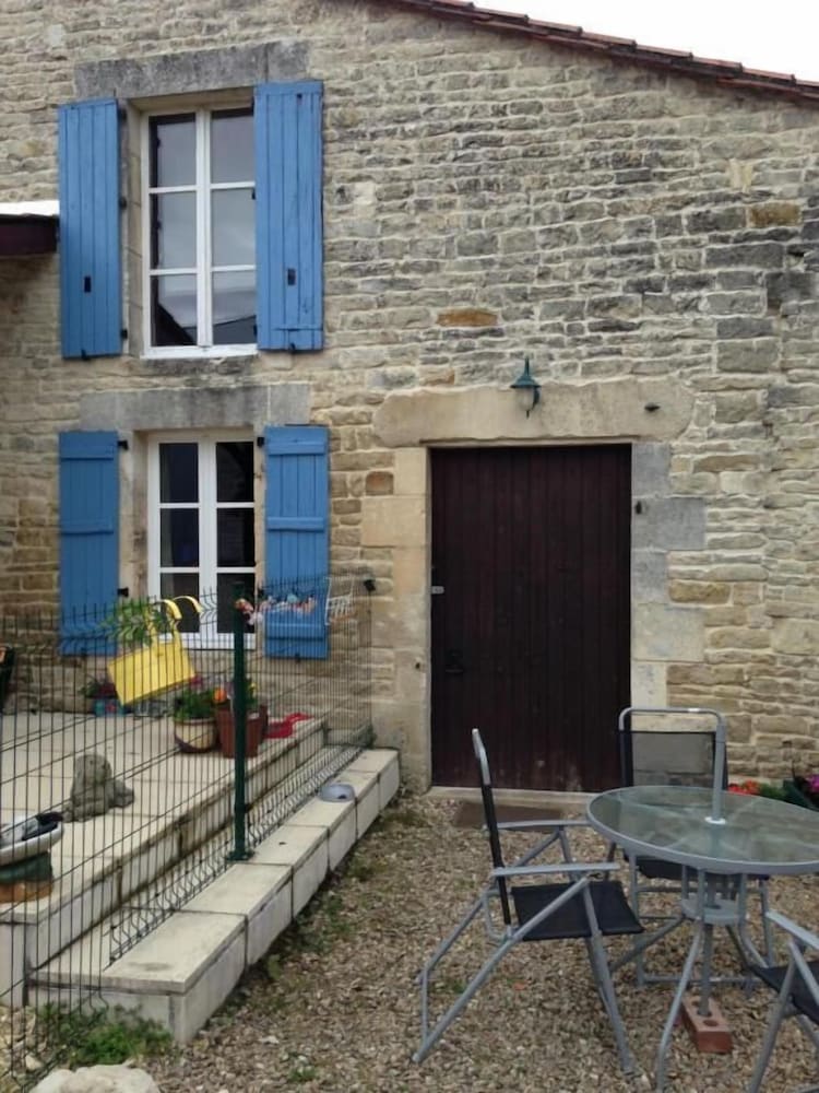 Le Petit Bijou
