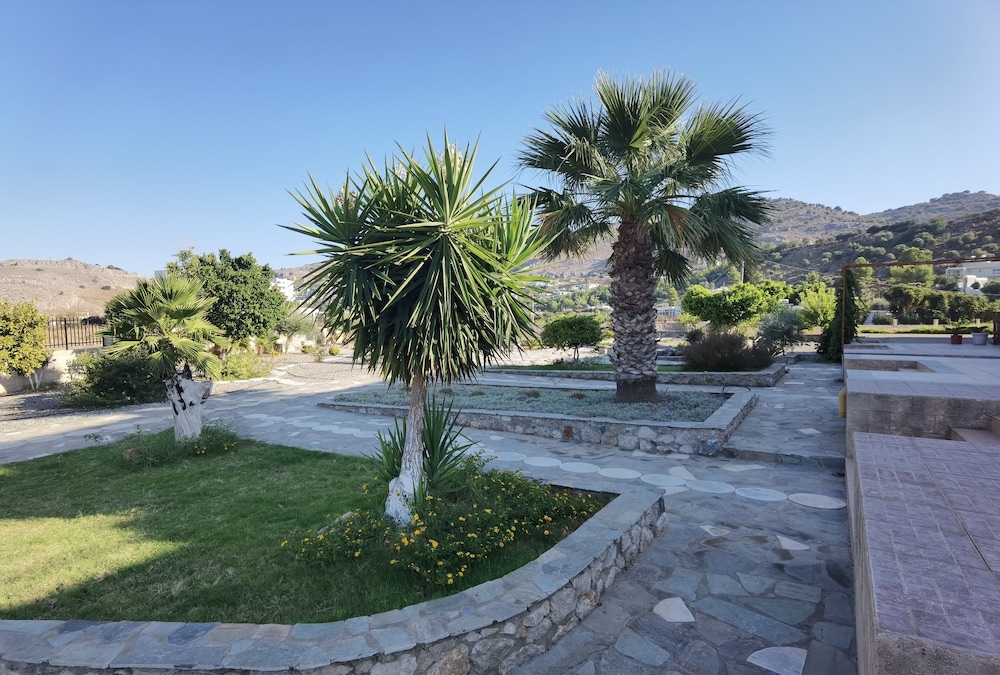 Vlycha Beach Studios & Apartments view 4