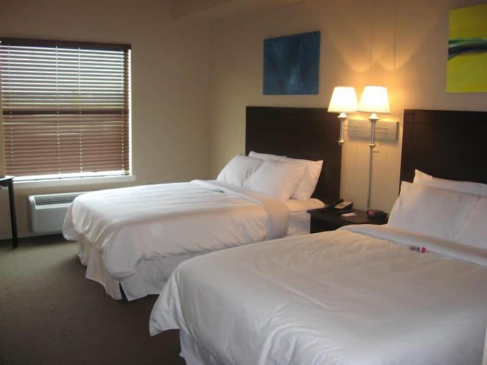 Ambassador Inn  Suites - Property Image 2