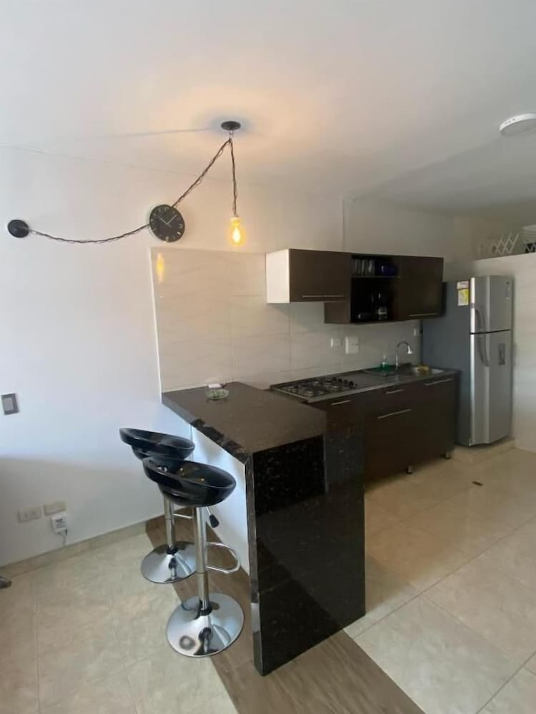Apartamento comodo central