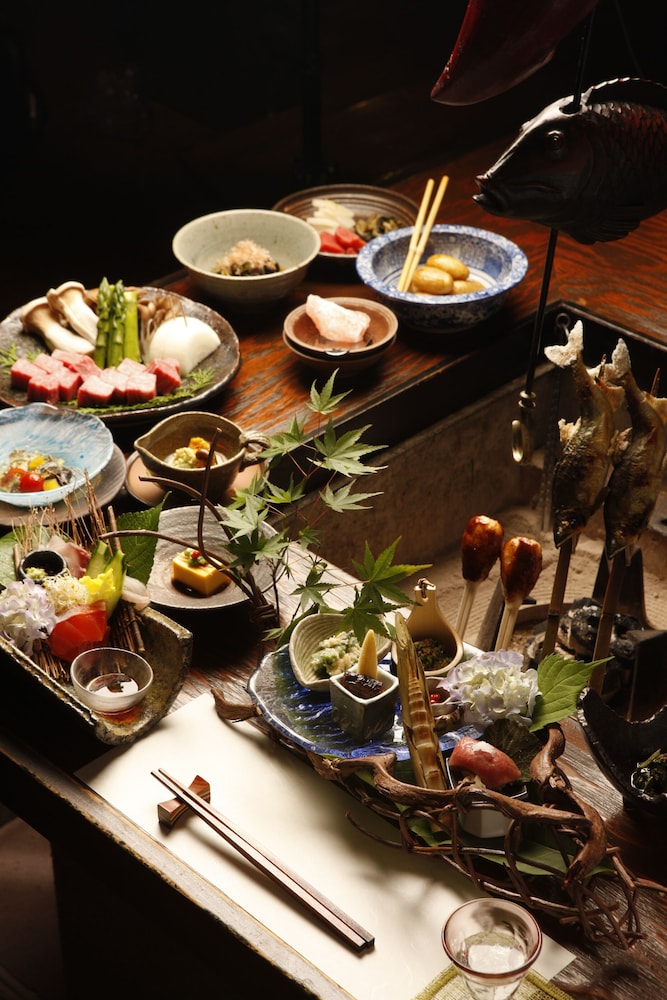 KAKUREAN HIDAJI - Adults Only