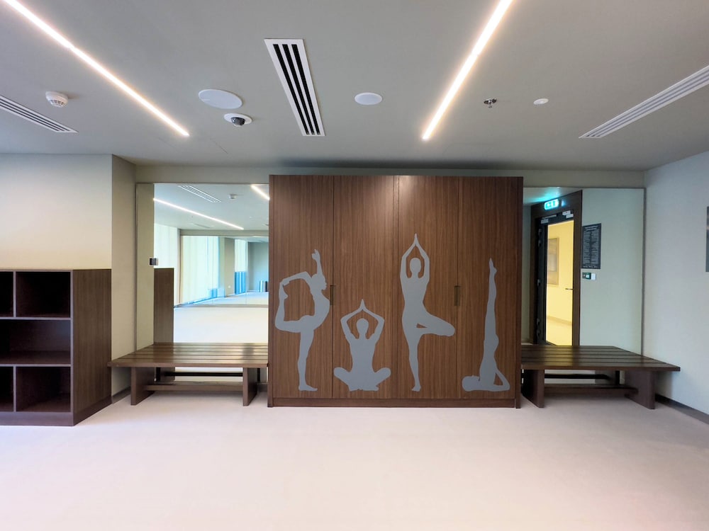 GLOBALSTAY. Creek Edge Tower Apartments