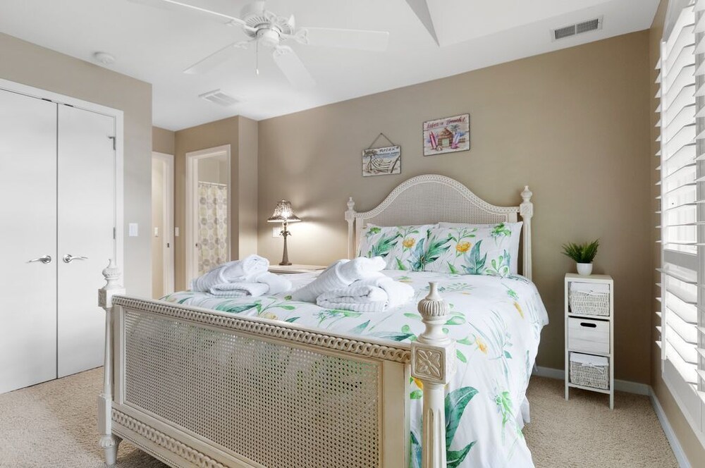 Southern Soleil 5 Bedroom Holiday Home