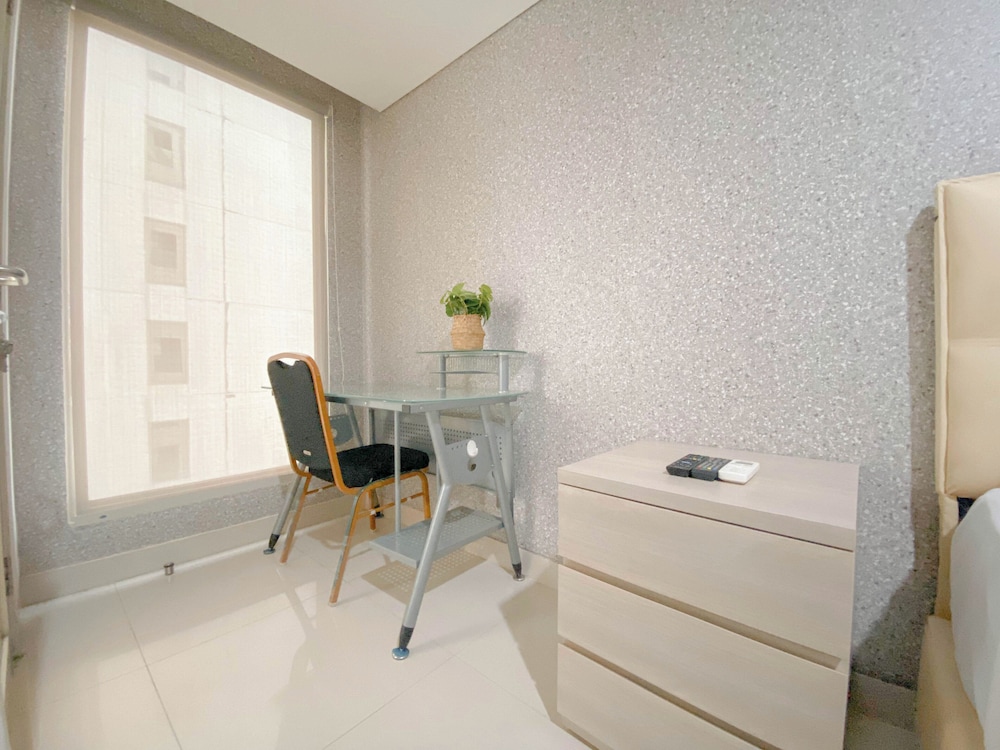 Strategic And Homey Studio At Marquis De Lafayette Apartment