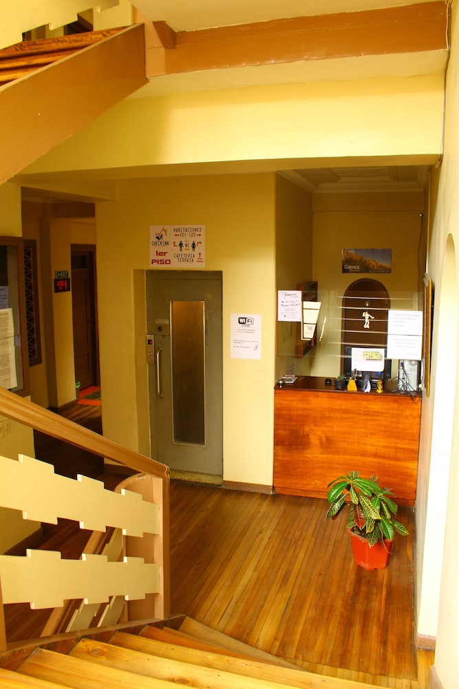 Hotel Check Inn B&B - Hostel - Image 1