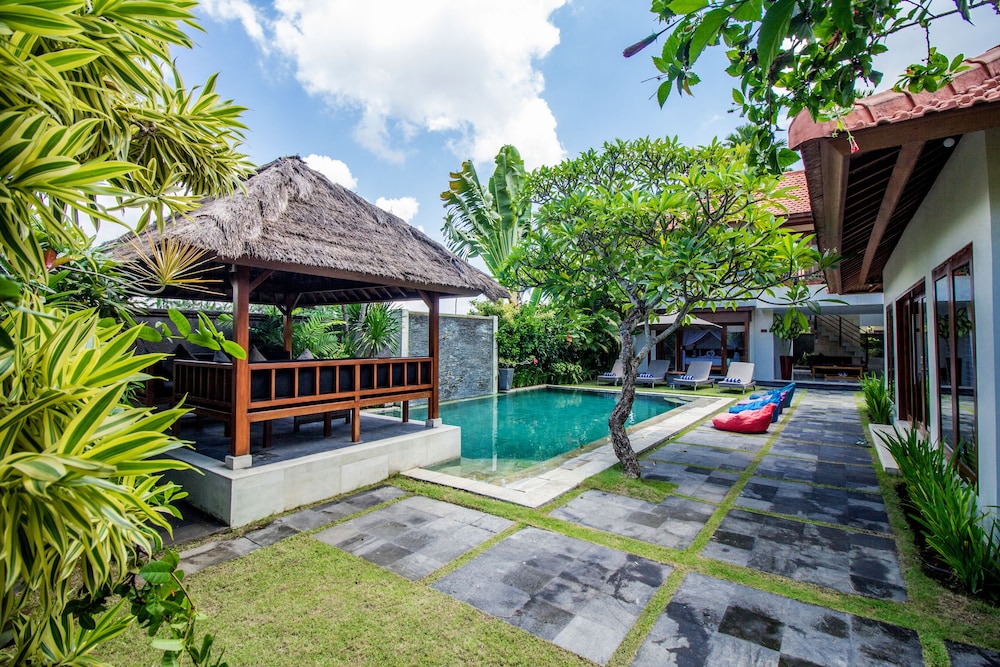 Amore Villas