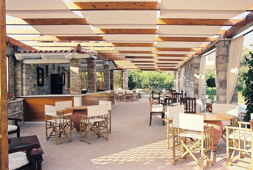 Nicolas Village Club