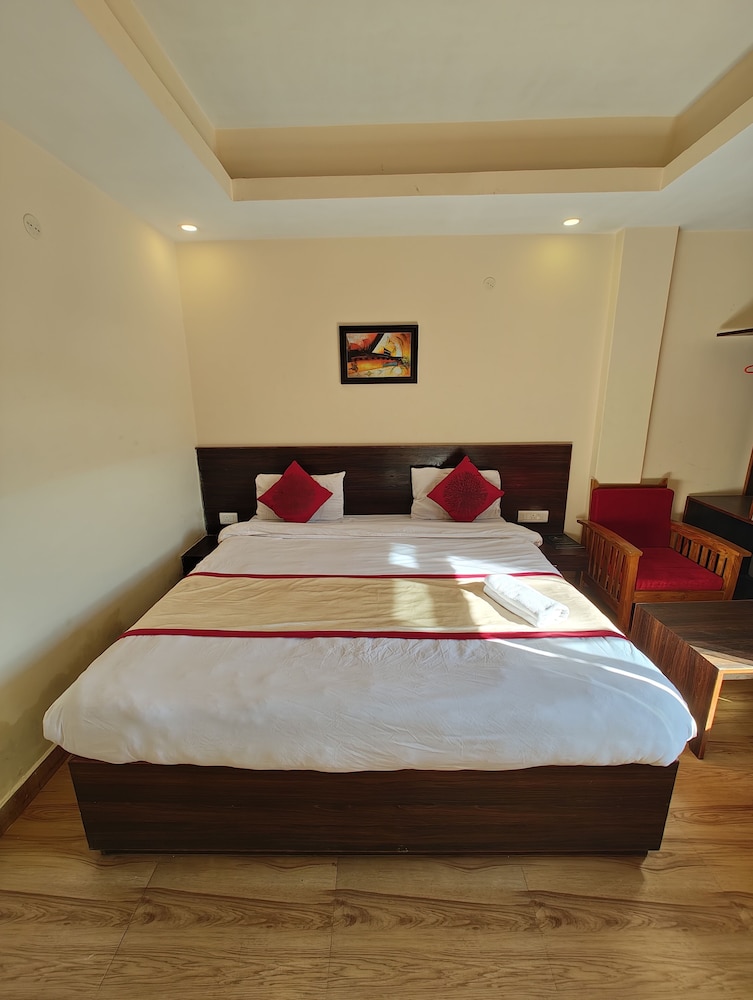 The Narayani Continental Hotel