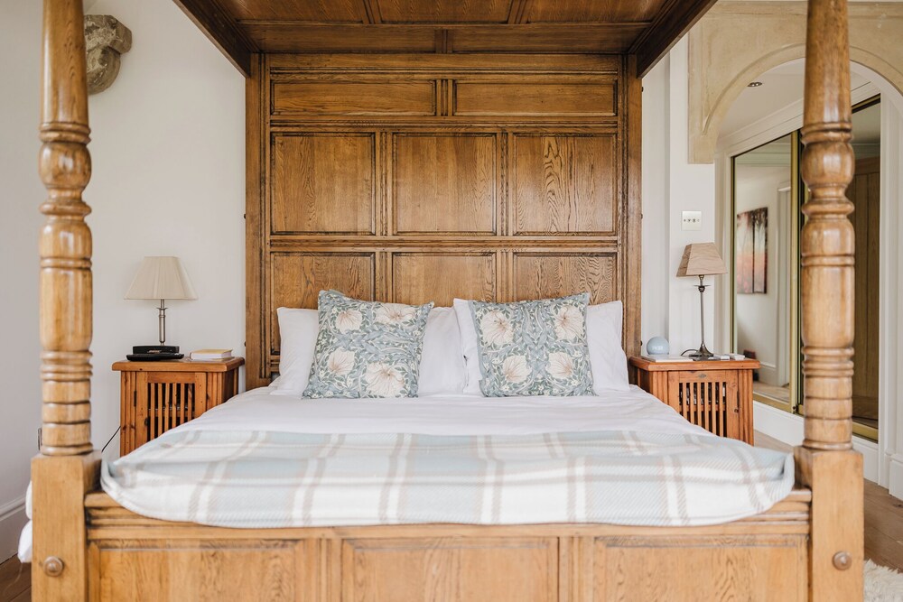 Inkerman House-Gorgeous House and Garden