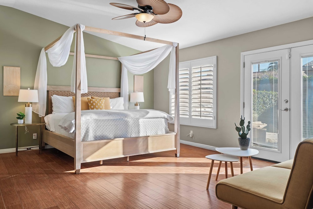 La Quinta Desert Haven Luxe Stay w/ Private Pool, Hot Tub, Pool Table