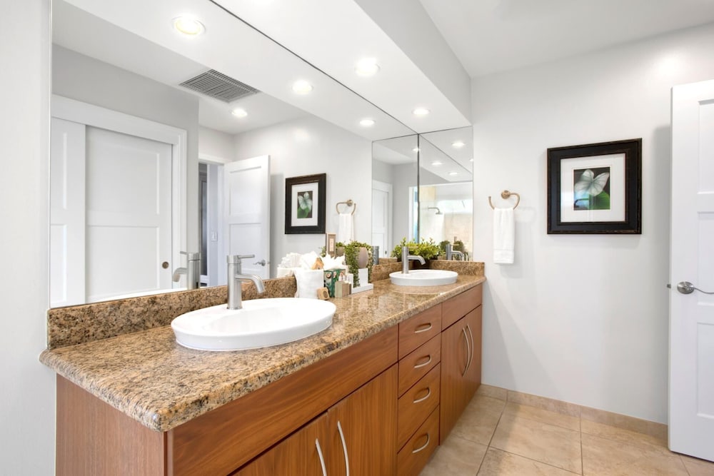 Kapalua Bay Villas 3 Free Rental Cars KBM Resorts 180 Degree Views 3 Units, 5 Bedrooms Ml-2032