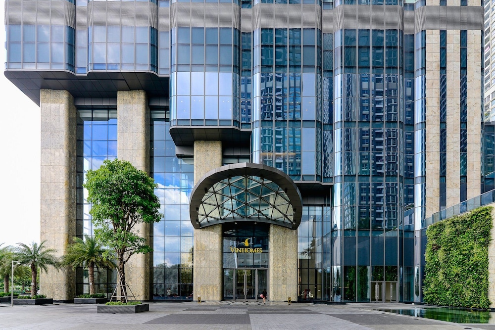 Serenity Serviced Apartments-Landmark 81