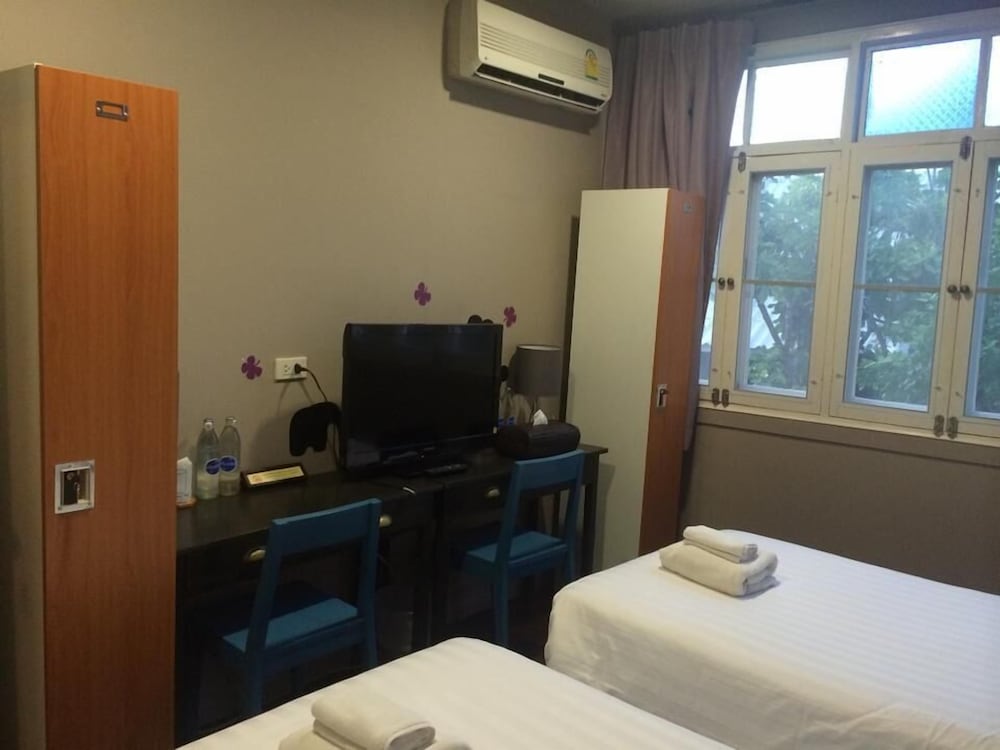 Dorm of Happiness by Tharaburi Resort