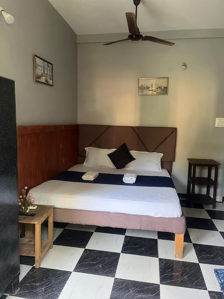 Casa Almeida Guest House