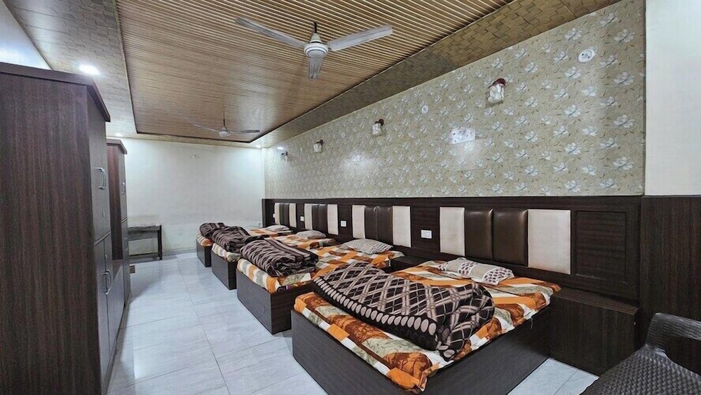 Cottage Club Inn