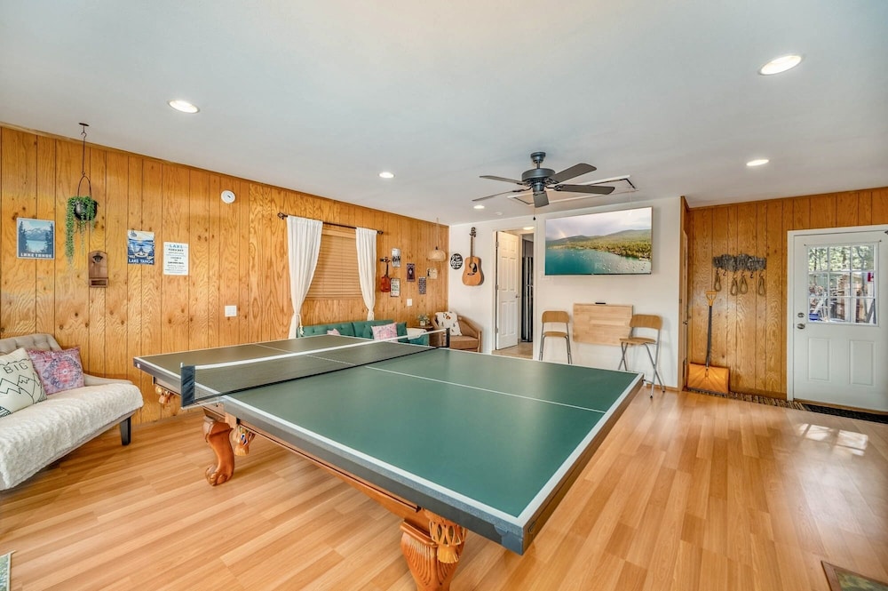846 Stanford 3 Bedroom Home