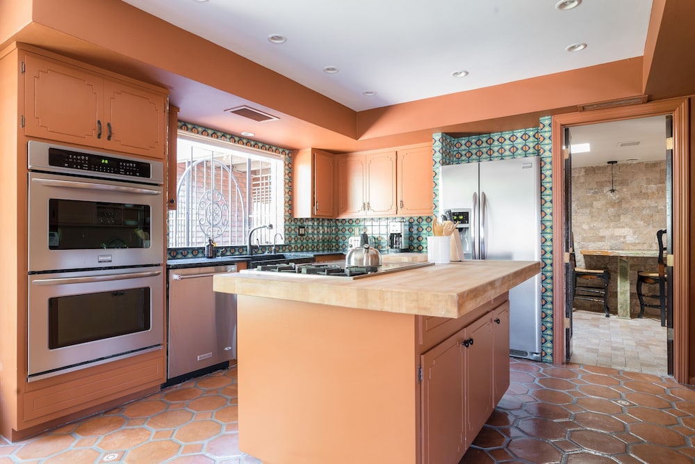 La Casona by Avantstay Gorgeous Spanish Style Oasis w Historic Charm Pool