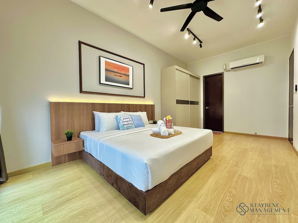 Country Garden Danga Bay Sea View Homestay by Stayrene