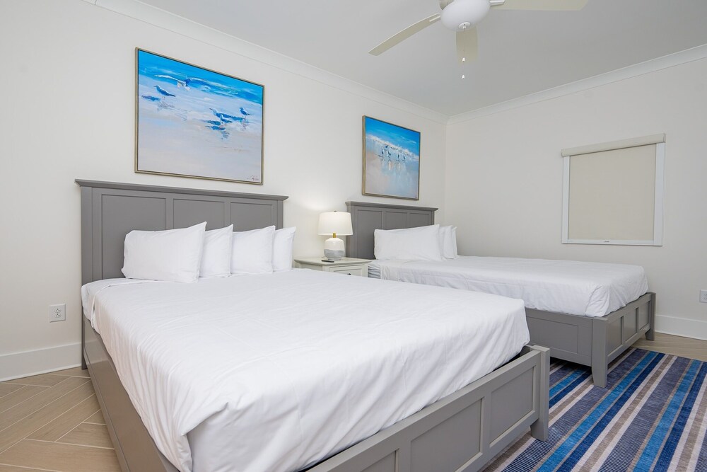 Phoenix Gulf Shores Ii 1702 3 Bedroom Condo