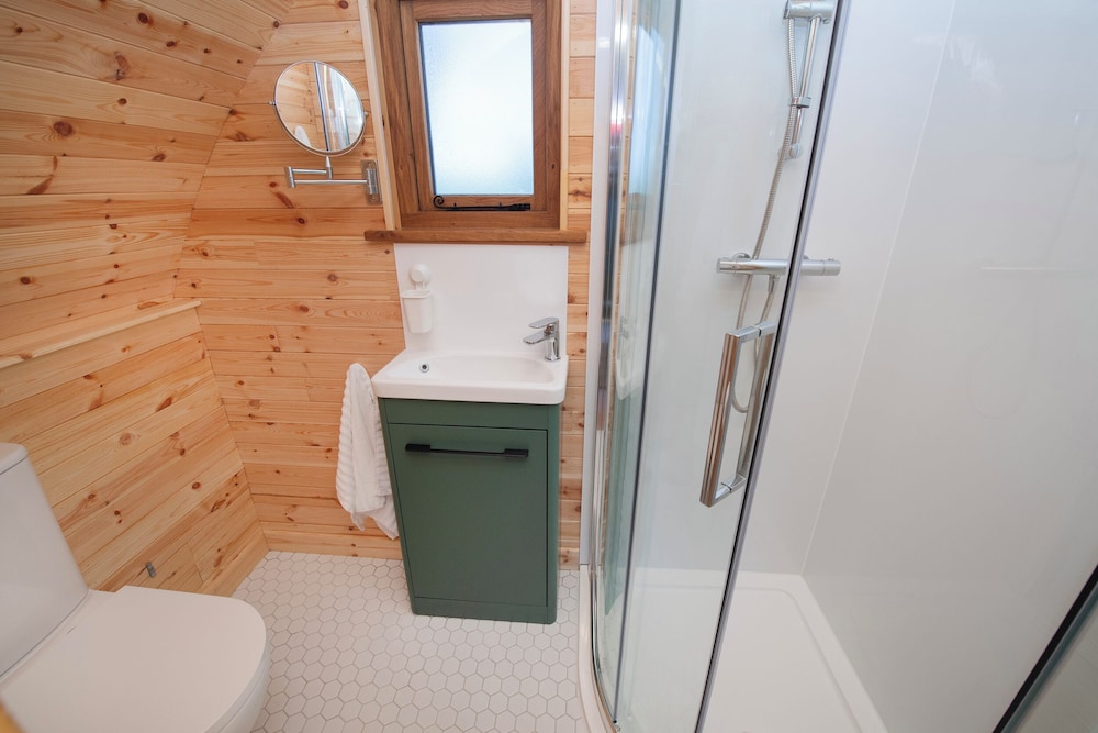 Glamping Pod 2 Presence