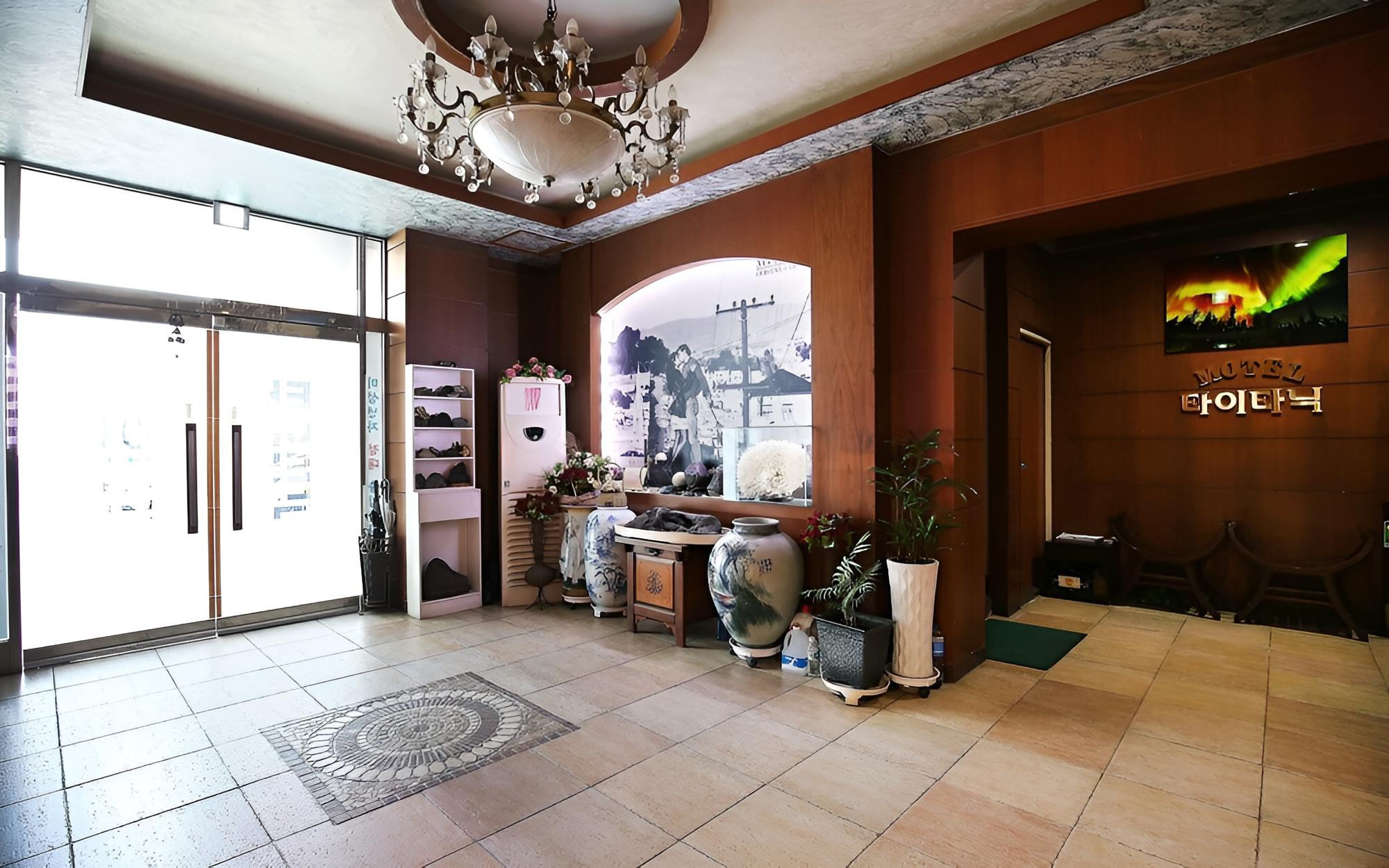 Nonsan Titanic Motel view 5