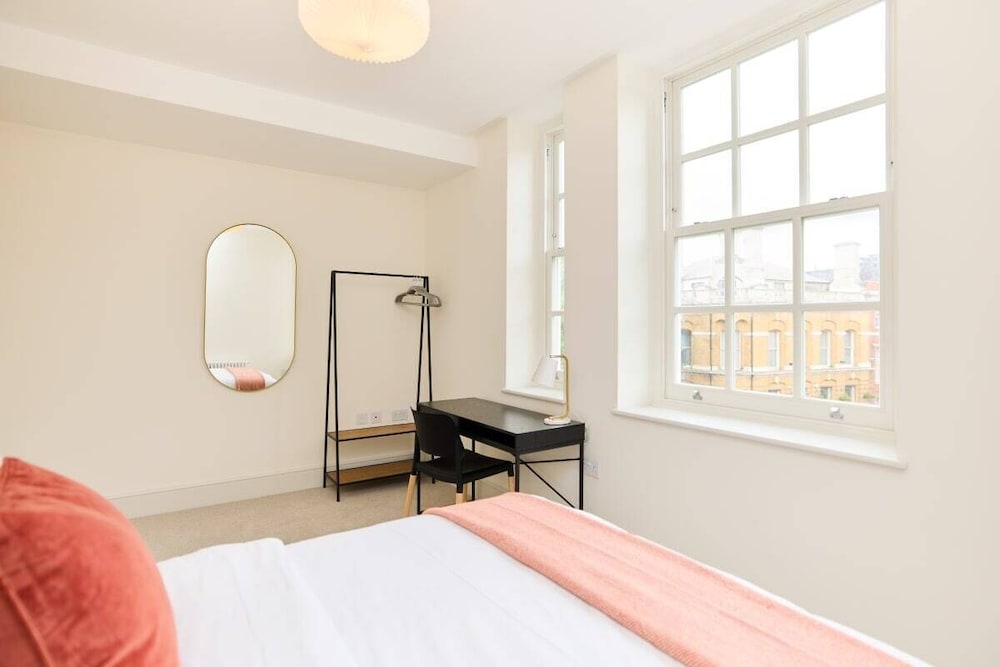 The East London Mile Classic - Stunning 2bdr Flat