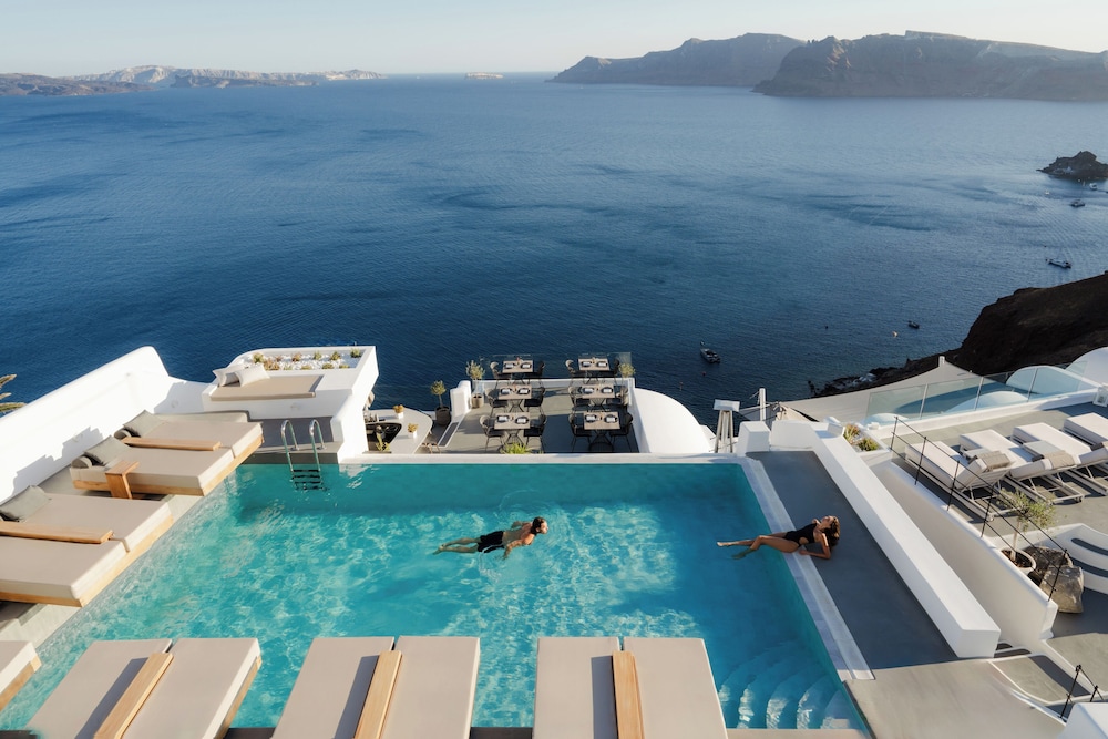 La Perla Villas and Suites - Adults Only