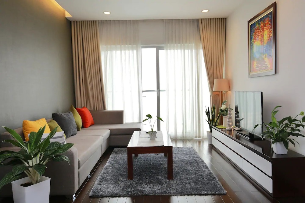 Bayhomes Lancaster Serviced Apartment