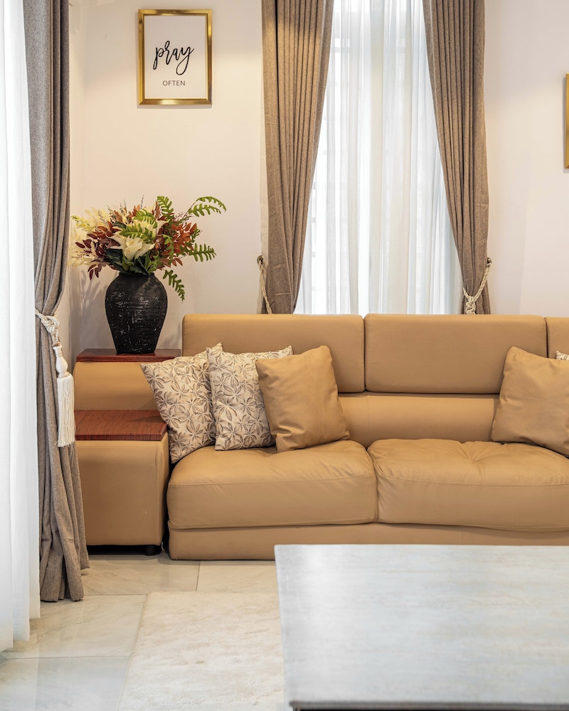 George Residence Ologolo Lekki