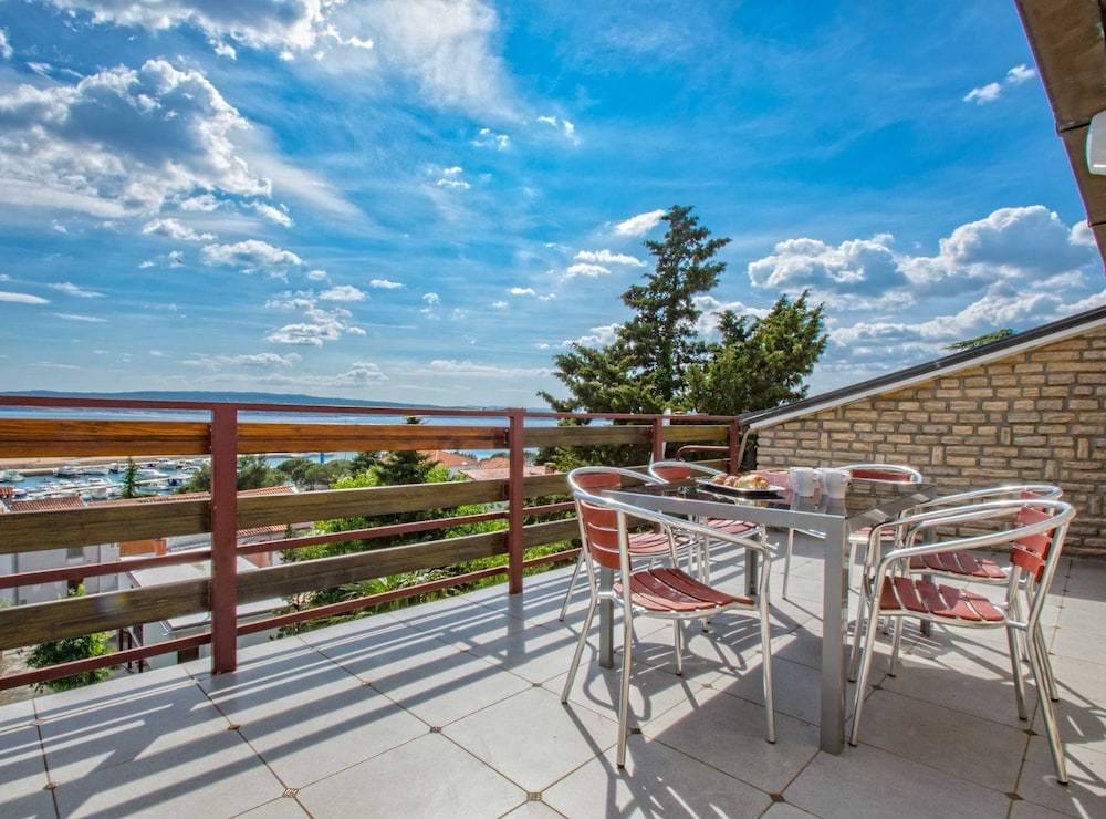 Contemporary Crikvenica Apartments With Private Parking