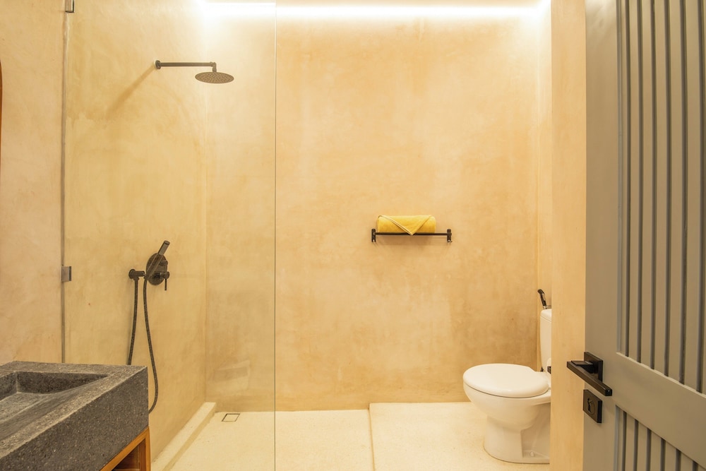 Sleek 2BR Villa, 5 Minutes to Bingin Beach