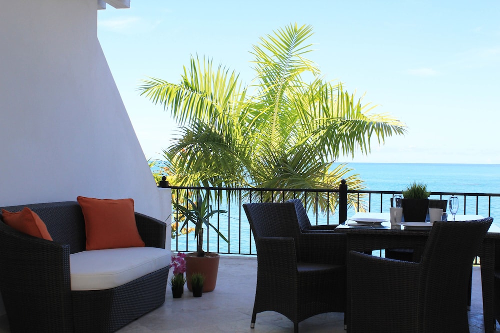 Beach Palace Cabarete