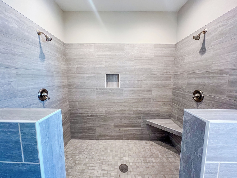 Family Tides by Topsail Realty