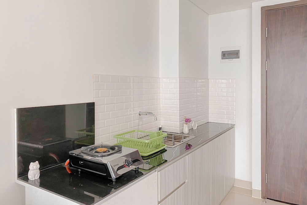 Comfort And Simply Look Studio Lrt City Bekasi Apartment