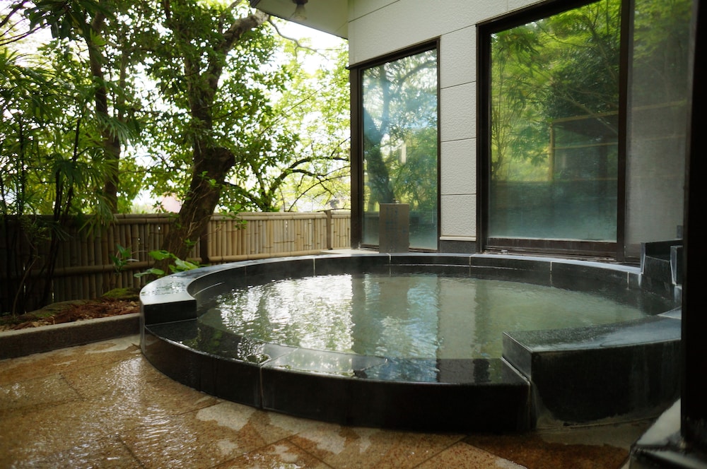 Meisho Sansuien - Yuda Onsen -
