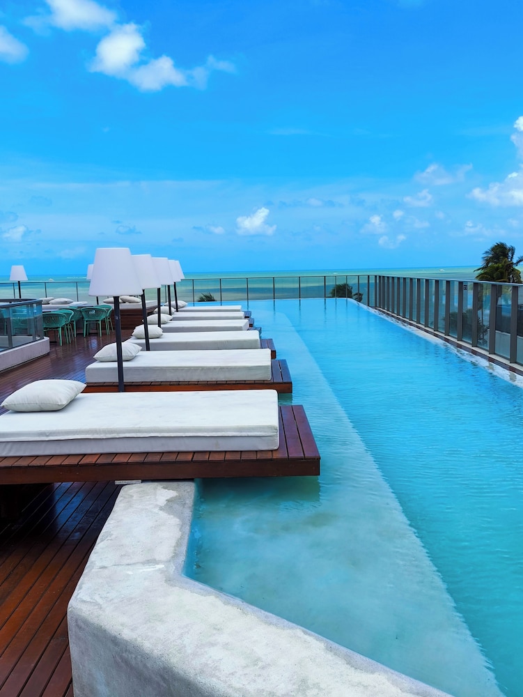 Setai Yacht
