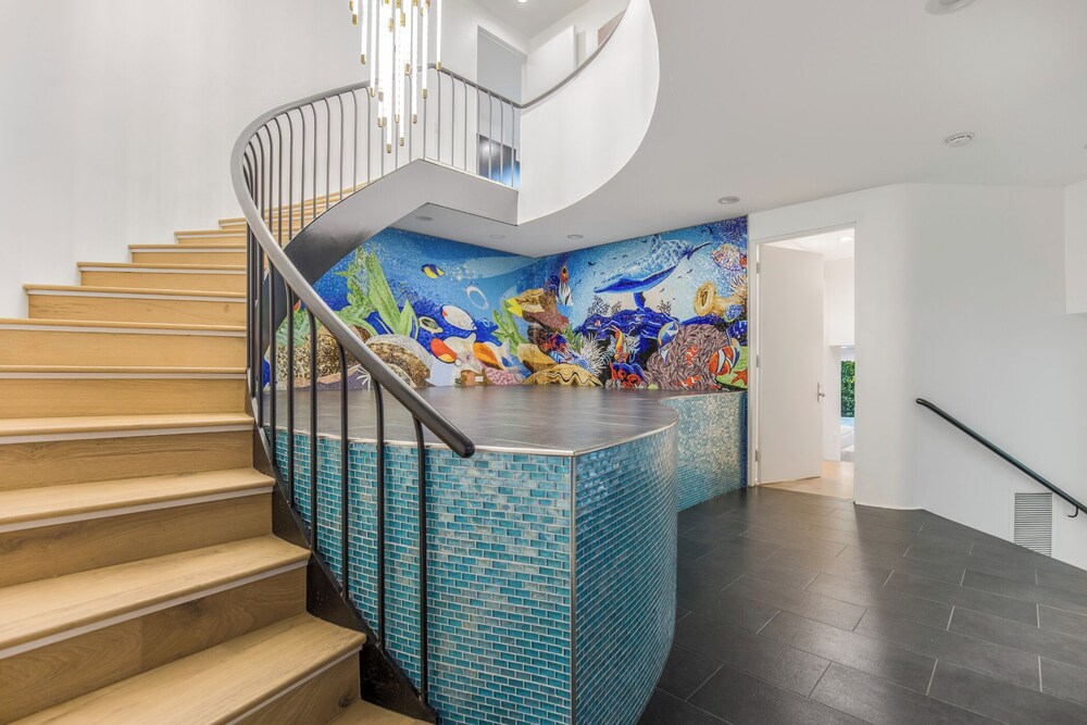 Los Angeles Vacations - Bel Air Yacht Mansion - Property Image 13
