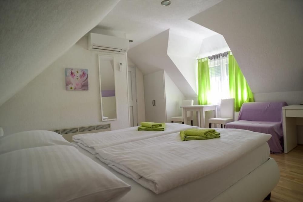 Villa Lika Annex