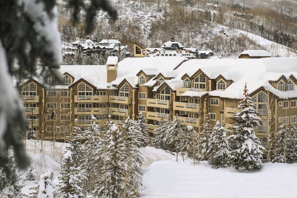 Luxurious 3 bedroom 3 bath condo! 3 Condo by RedAwning view 4