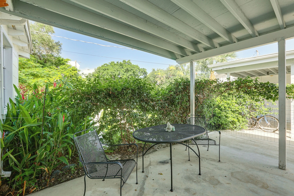 3 Mi to Dtwn Fort Myers: Apt w/ Outdoor Space