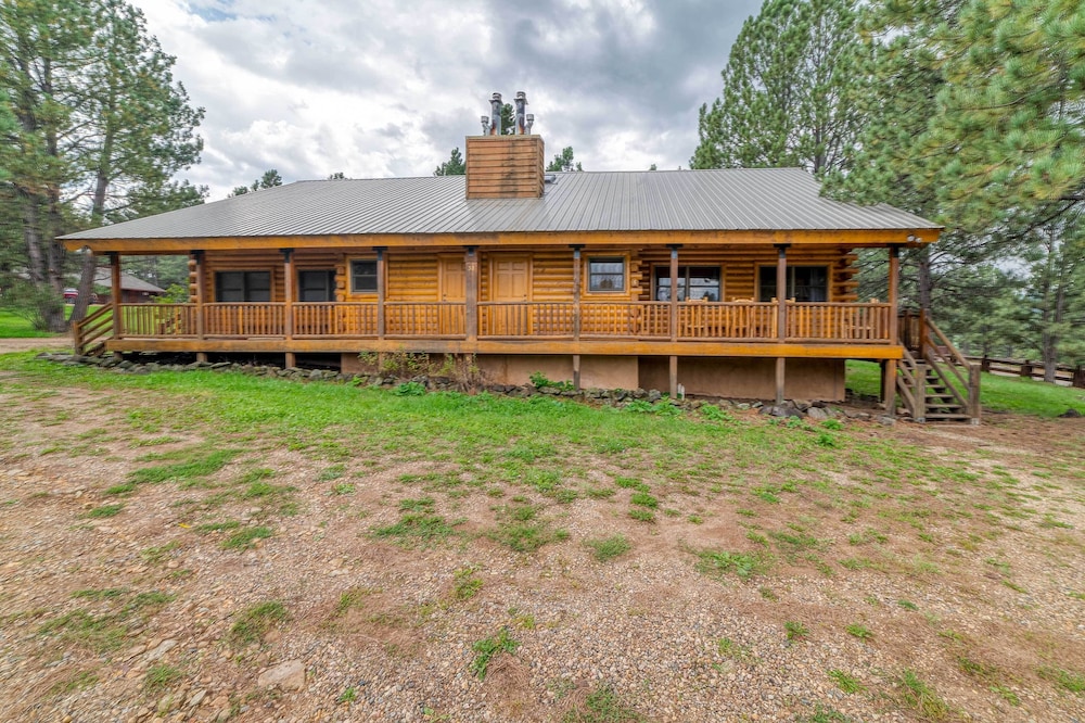 3 Blocks to Lift: Angel Fire Retreat on Bus Route view 4