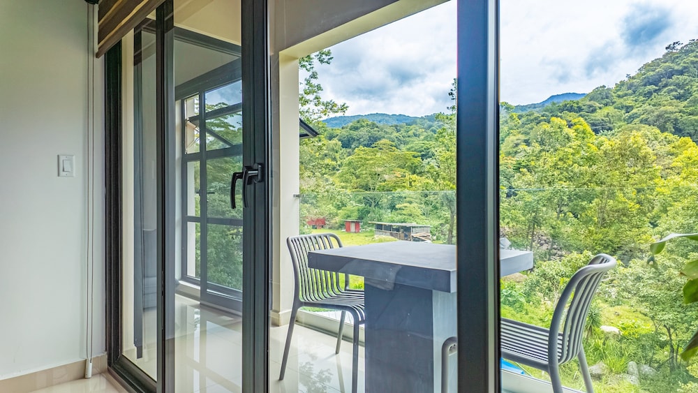 Parkside Plazuela - Tranquility In Boquete 2 Bedroom Condo