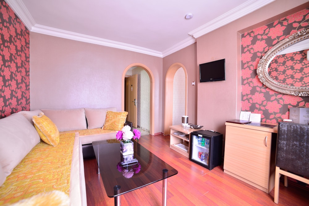 Royal Carine Otel - Image 18