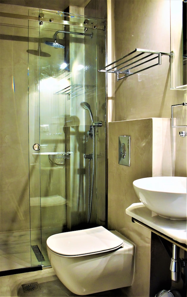 Acropolis Suites