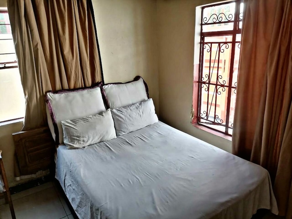 Valley Center Guest House