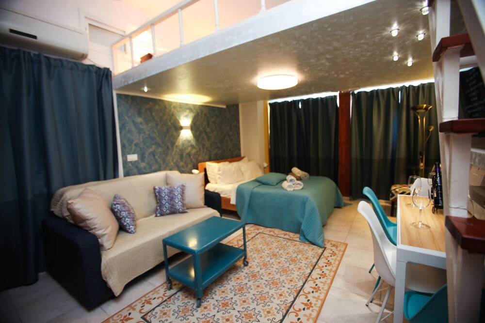 Elena Apartments