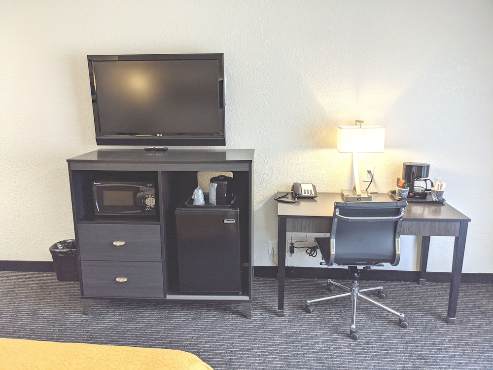 Morgan Hill Vacations - Quality Inn Suites South San Jose / Morgan Hill - Property Image 32