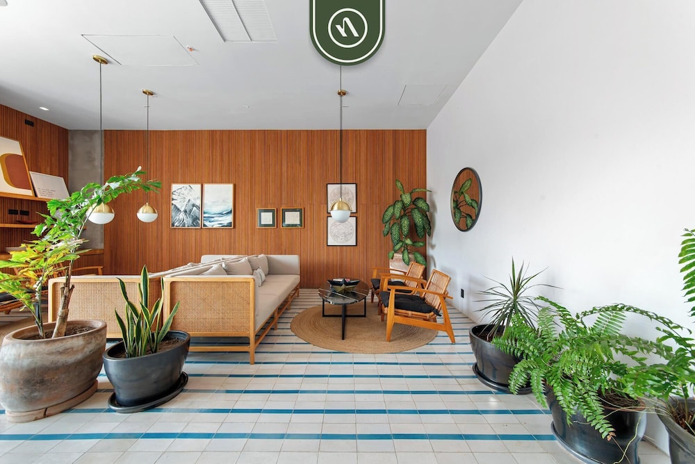 Oceanview Condo With Amazing Rooftop Pool - Gym